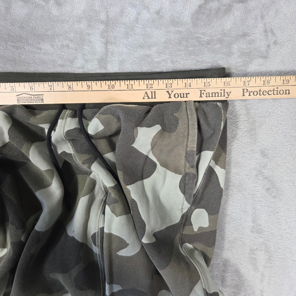 All in Motion Womens Camo Joggers Green Camouflage Sweatpants Small Athleisure - Picture 2 of 8